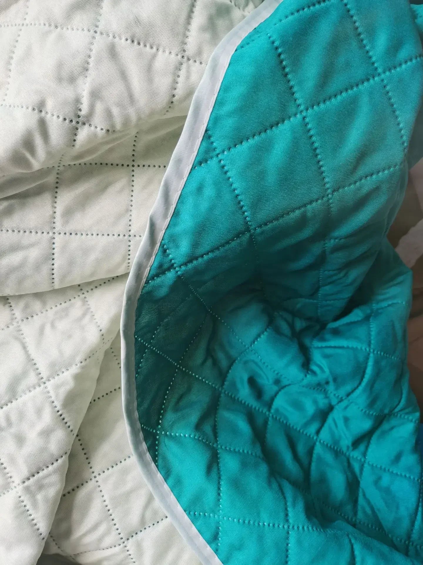 Waterproof Non-Slip Dog Bed Cover and Pet Blanket Sofa Pet Bed Mat Car Incontinence MattressProtectors Furniture Couch Cover